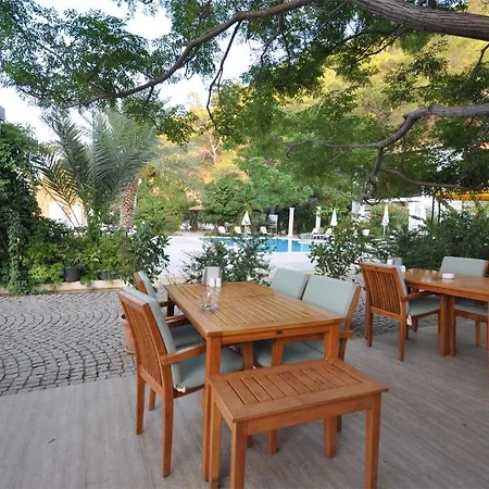 Ξενοδοχείο Ford 3*