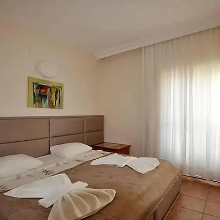 Hotel Ford 3*