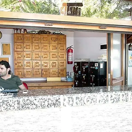 Ford Hotel