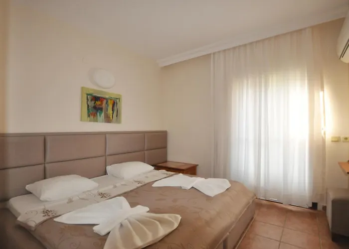 Hotell Ford 3*